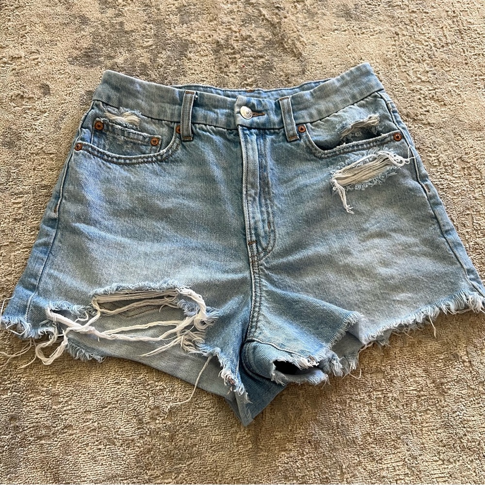 American Eagle curvy 90s boyfriend shorts